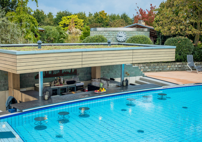 Sauna Außenbecken 2024 - Erweiterung durch Poolbar