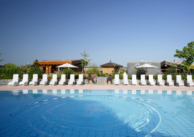 Sauna Außenbecken 2023